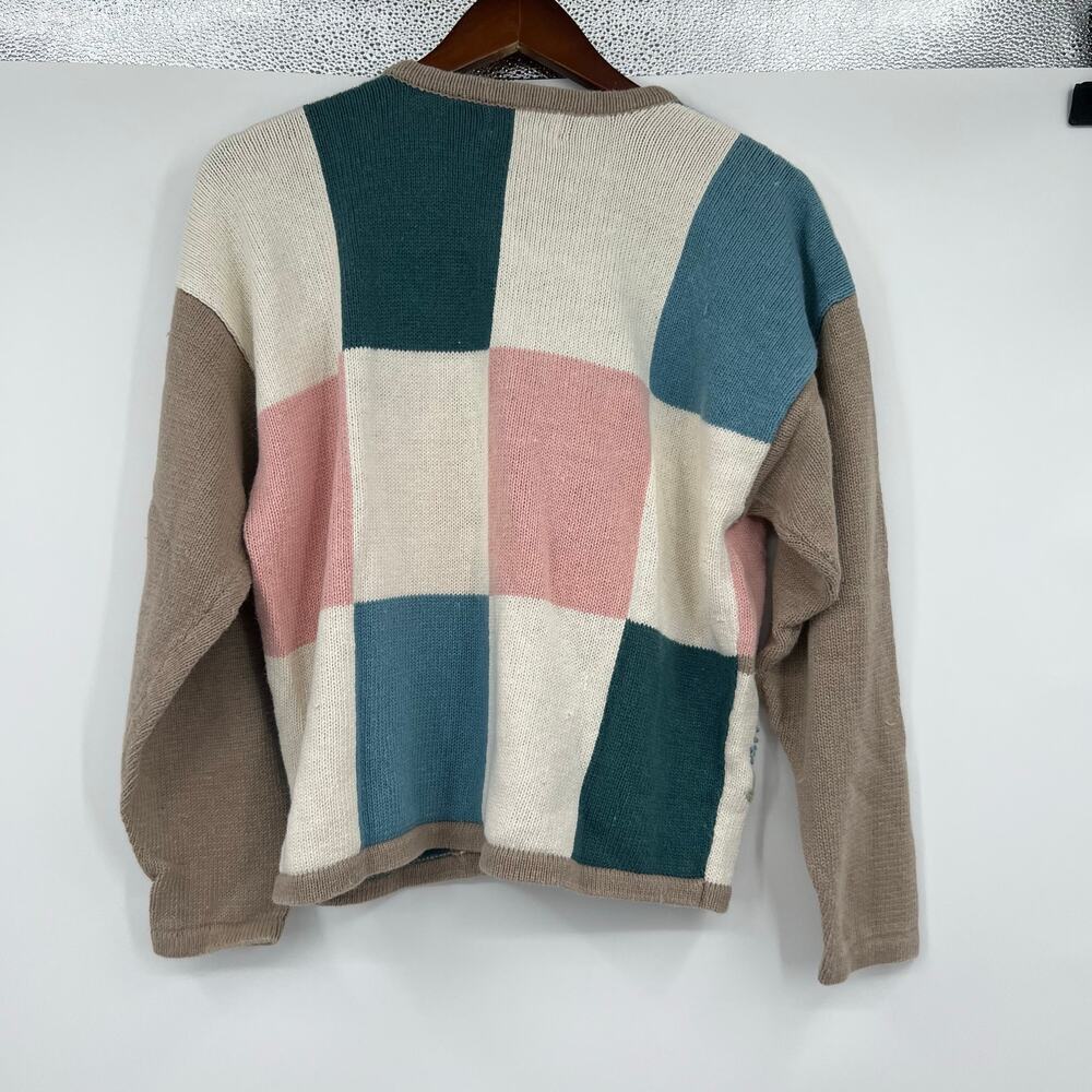 Vintage Paul Harris Designs Color Block Floral Embroidered
Button Sweater large - Picture 3 of 7